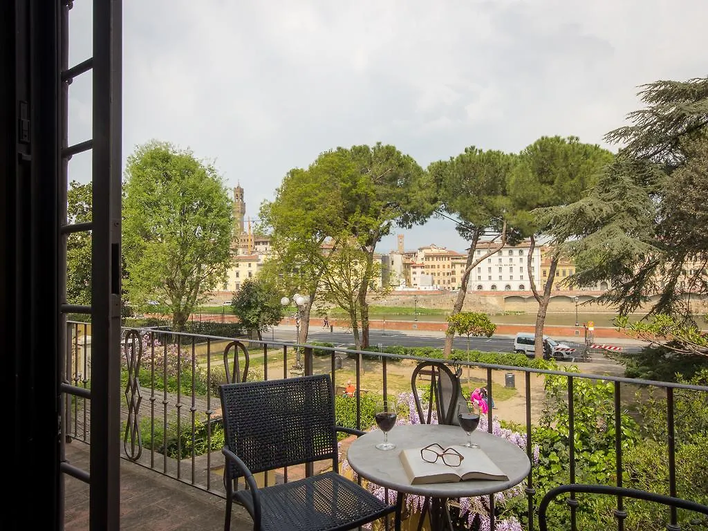 Apartment River Dream Florence