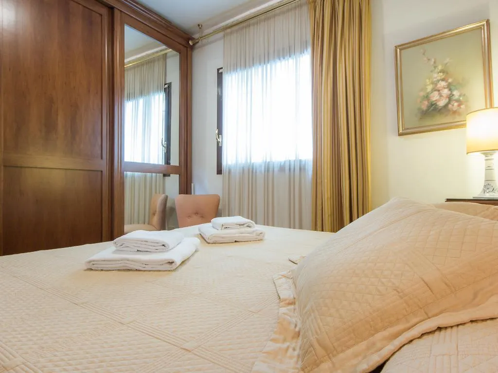 Apartment River Dream Florence